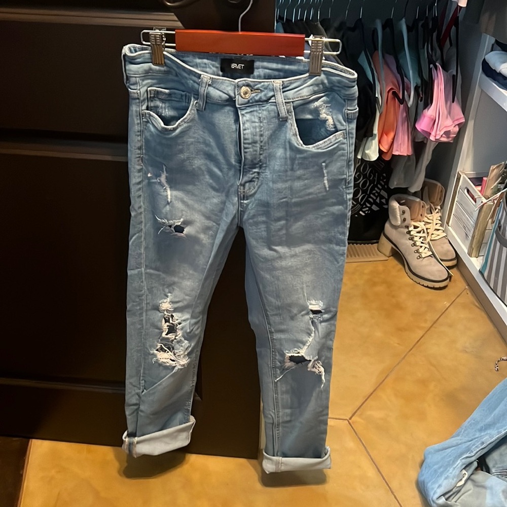 Skinny ripped jeans